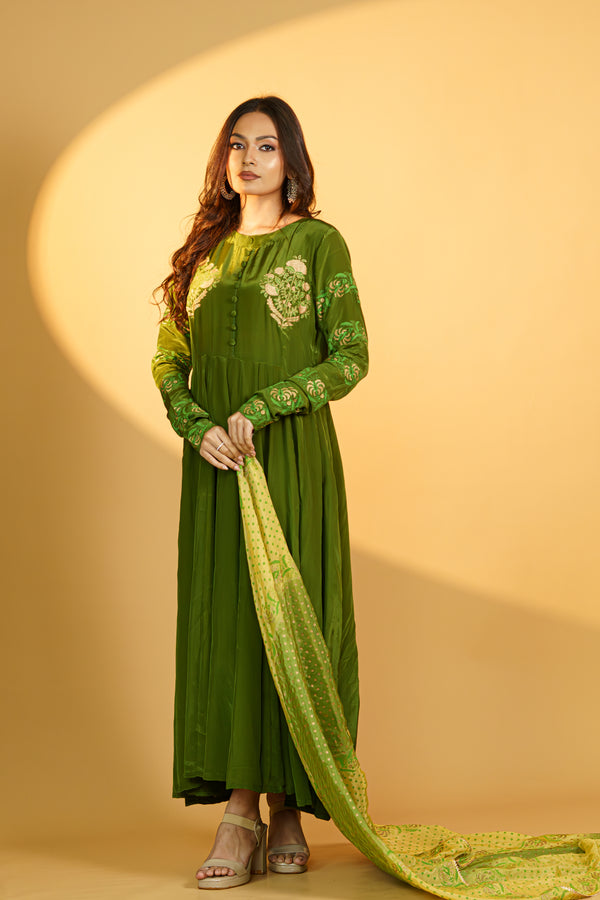 Mehndi Aura Handblocked Anarkali Suit Set